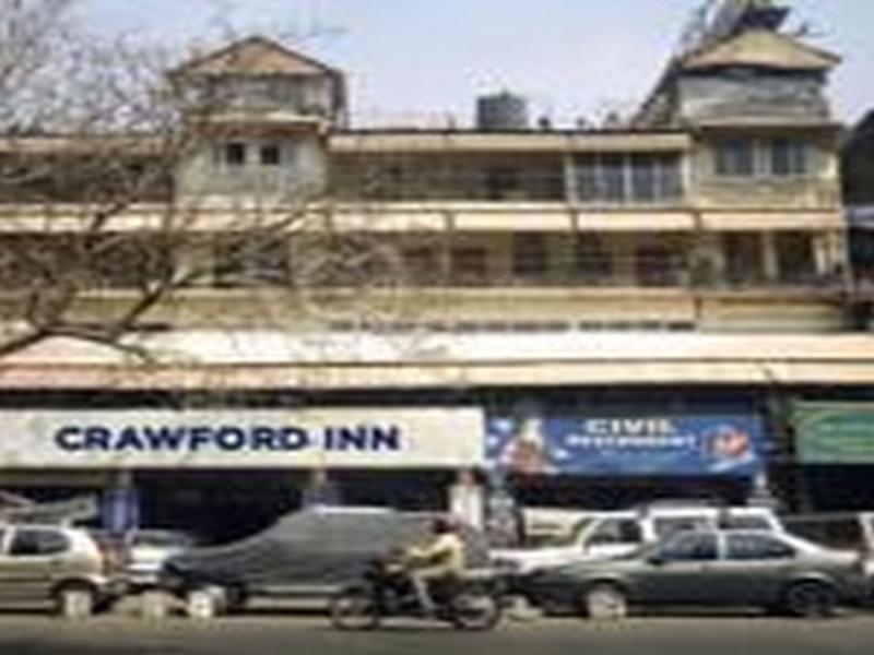 Hotel Crawford Inn Мумбай Екстериор снимка